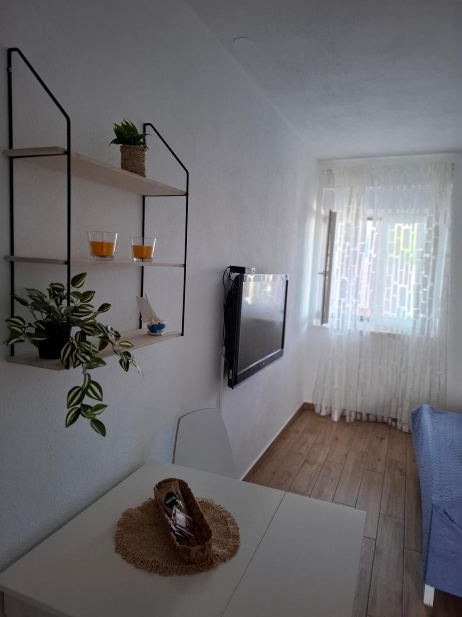 Viola Apartment & Free Parking Šibenik Kültér fotó