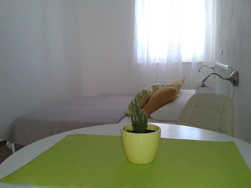Viola Apartment & Free Parking Šibenik Kültér fotó