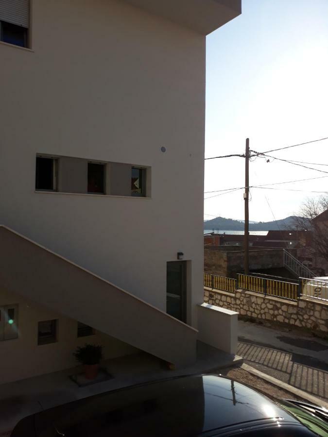 Viola Apartment & Free Parking Šibenik Kültér fotó